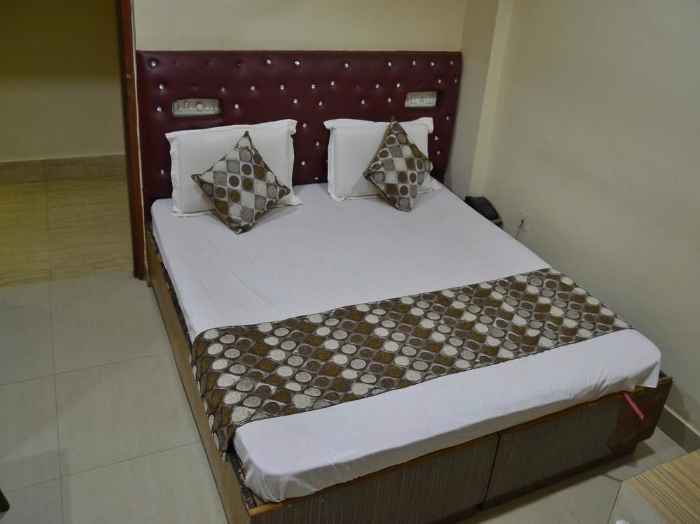 Oyo 3019 Hotel Lingaraj Bhubaneswar Buitenkant foto